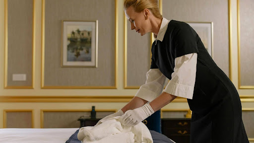 Hotel Bedding